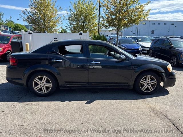 2013 Dodge Avenger 4dr Sedan SXT - 23037955 - 1