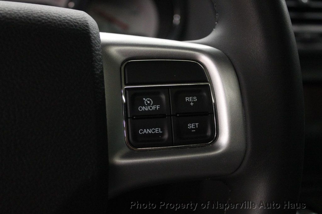 2013 Dodge Challenger R/T Classic photo 22
