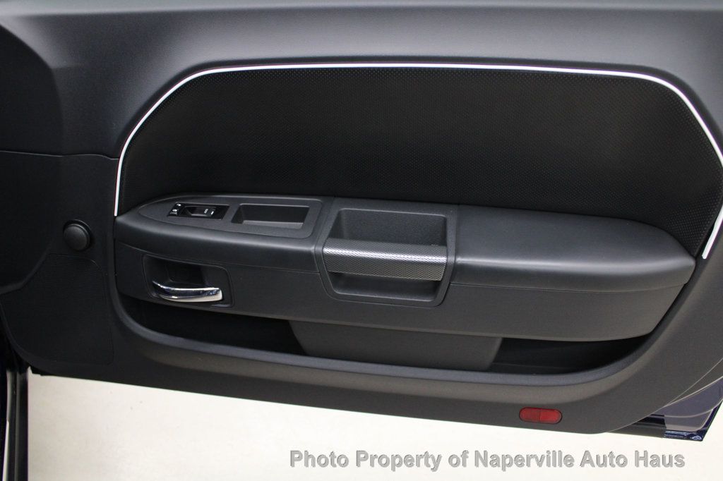 2013 Dodge Challenger R/T Classic photo 36