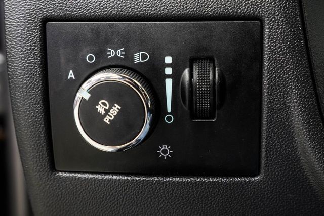 2013 Dodge Challenger R/T - 23021659 - 30