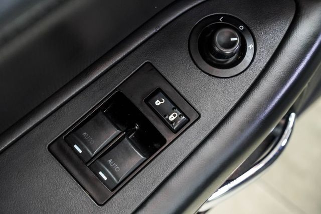 2013 Dodge Challenger R/T - 23021659 - 32