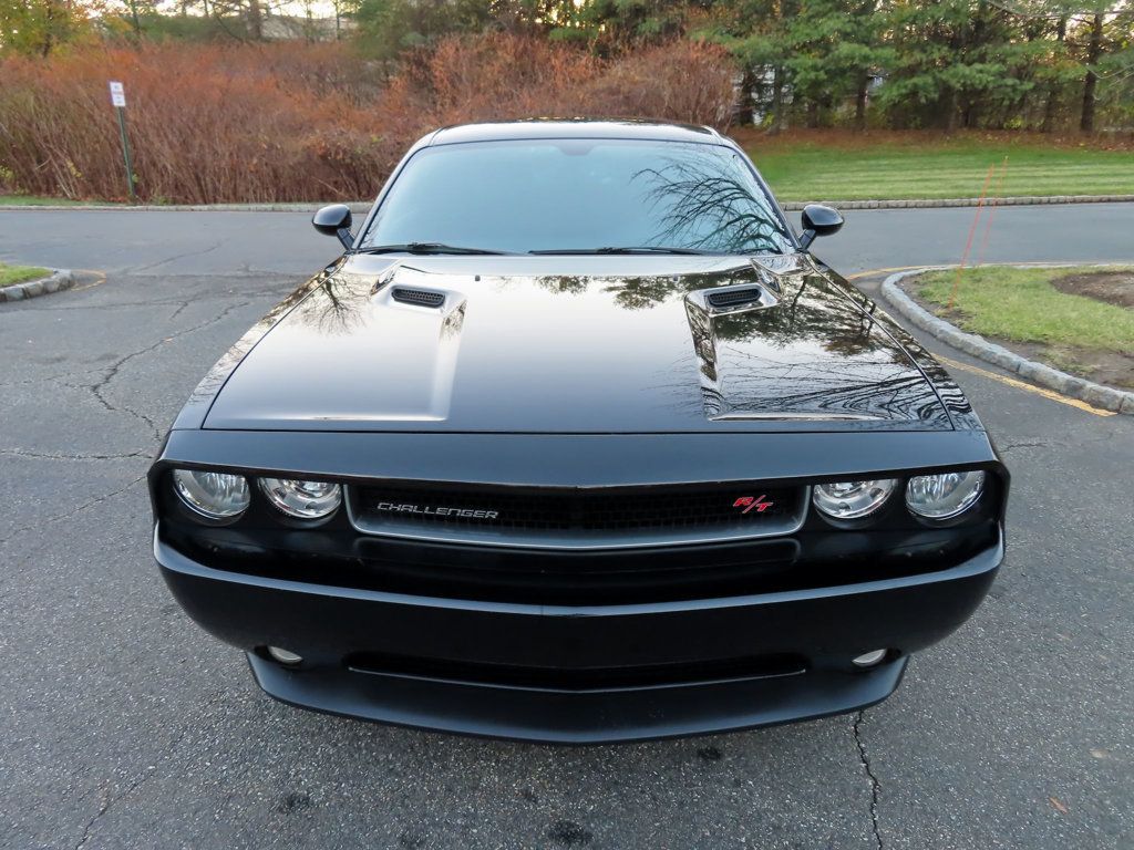 2013 Dodge Challenger R/T photo 3