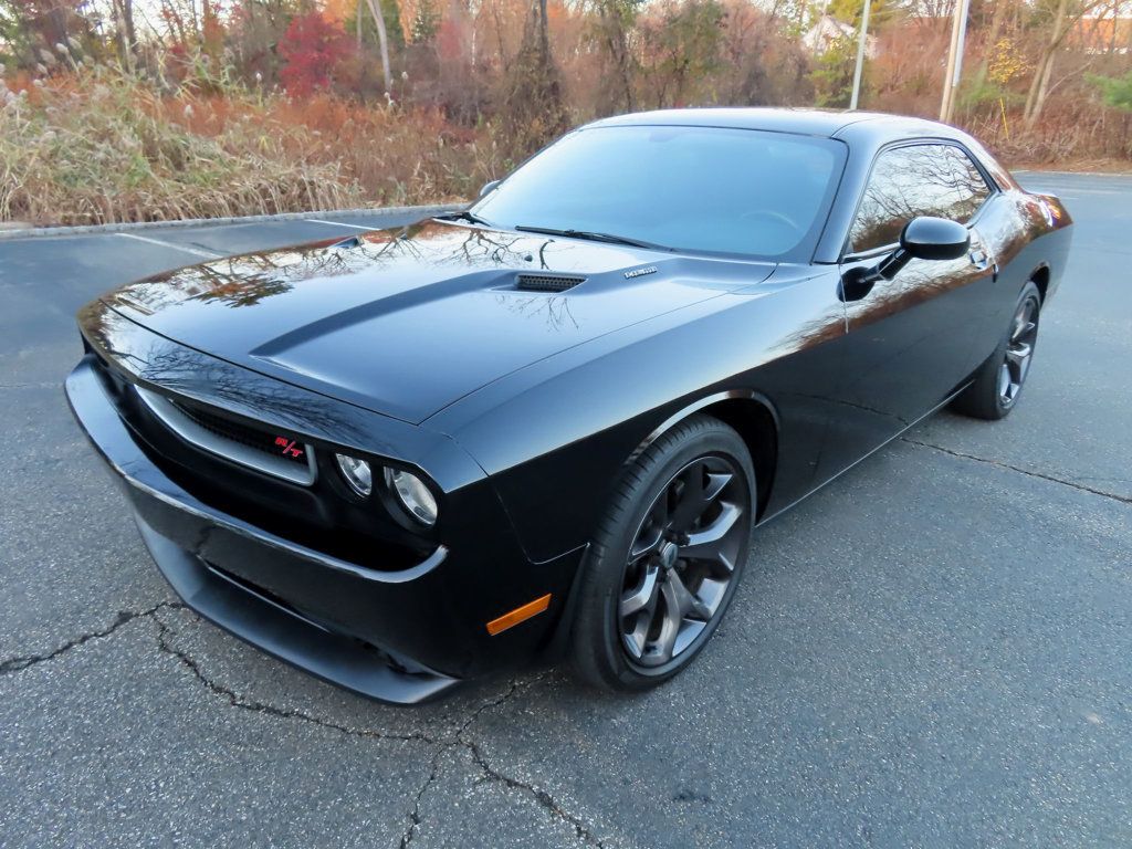 2013 Dodge Challenger R/T photo 4