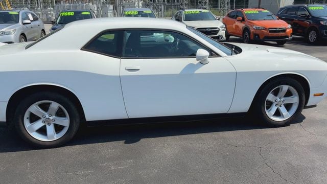 2013 Dodge Challenger SXT - 23082565 - 8