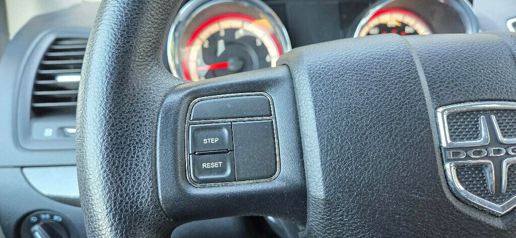 2013 Dodge Grand Caravan 4dr Wagon SXT - 22943412 - 30