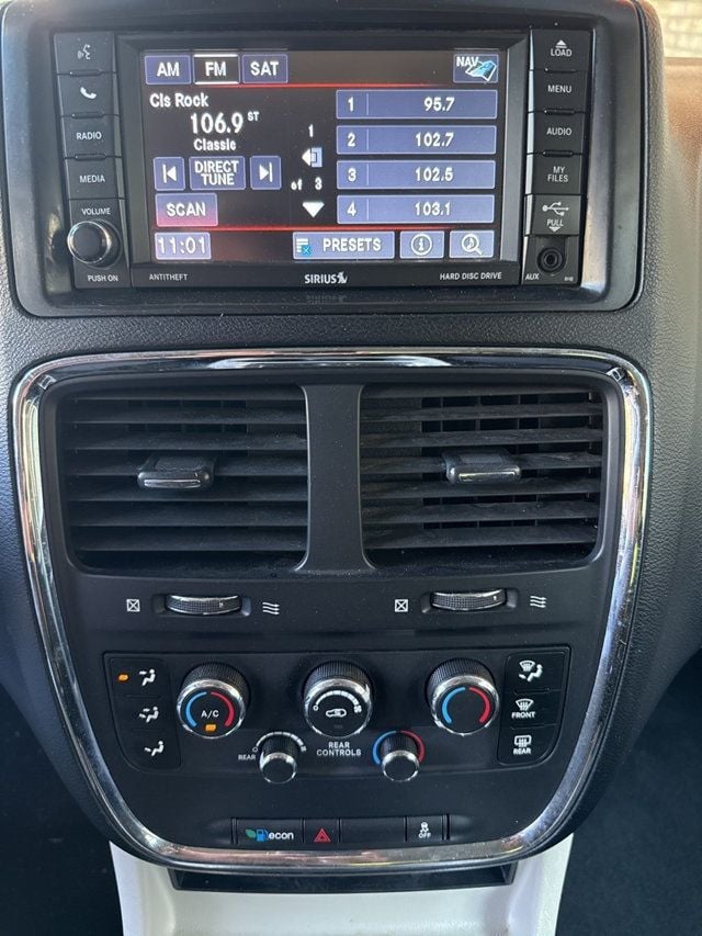 2013 Dodge Grand Caravan 4dr Wagon SXT - 22914441 - 24