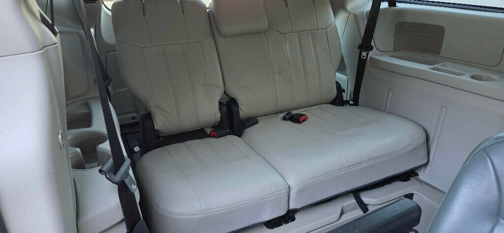 2013 Dodge Grand Caravan VERY LOW MILES Braun Mobility Conversion 615-300-6004 - 22943412 - 20