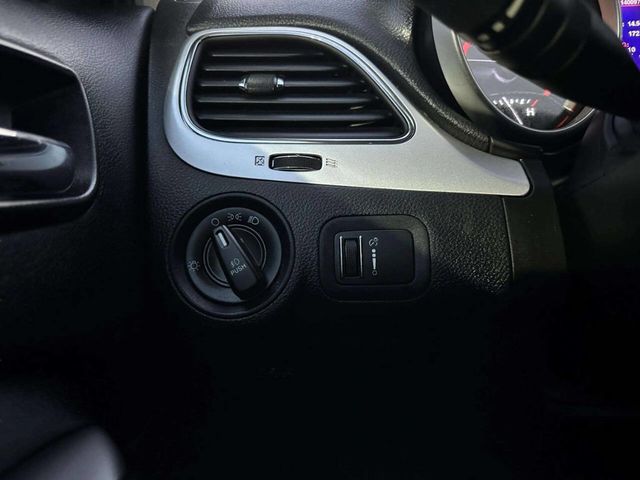 2013 Dodge Journey FWD 4dr SXT - 22945885 - 27