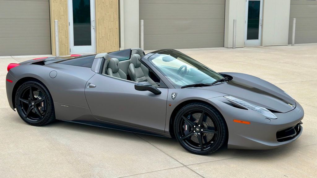 2013 Ferrari 458 Italia Spider photo 2