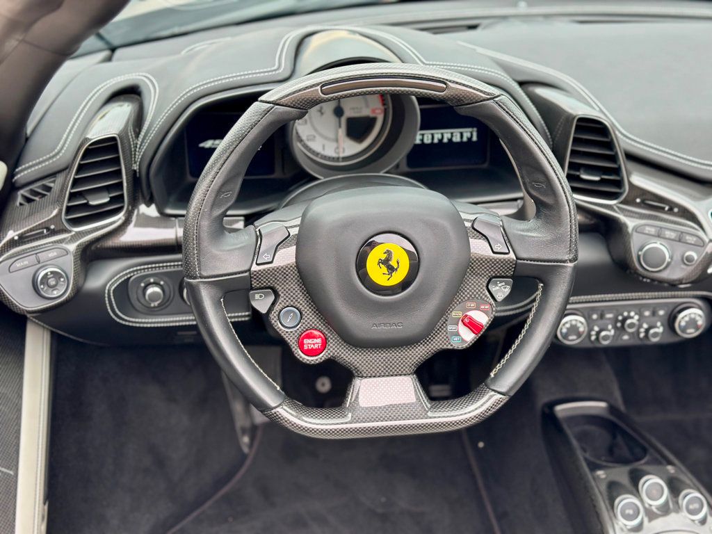 2013 Ferrari 458 Italia Spider photo 22