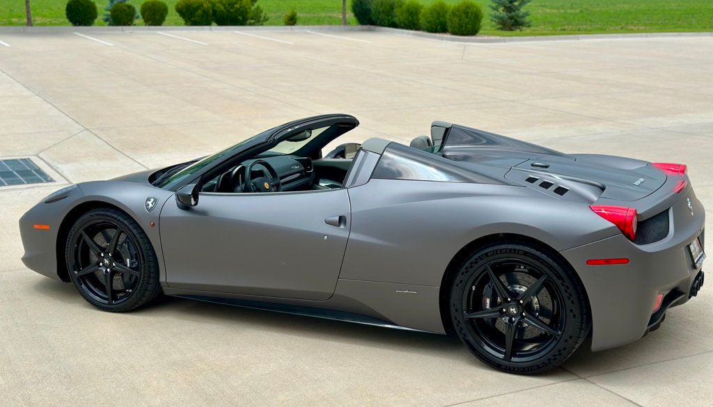 2013 Ferrari 458 Italia Spider photo 3
