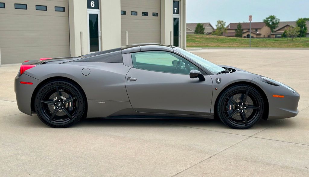 2013 Ferrari 458 Italia Spider photo 9