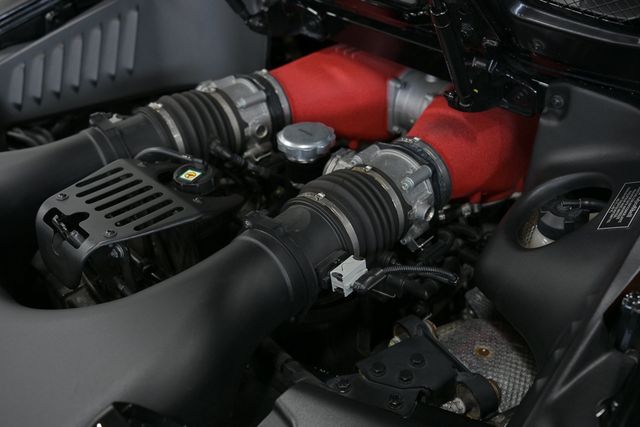 2013 Ferrari 458 Italia 2dr Convertible - 23087443 - 35