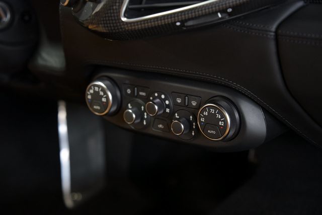 2013 Ferrari 458 Italia 2dr Convertible - 23087443 - 52