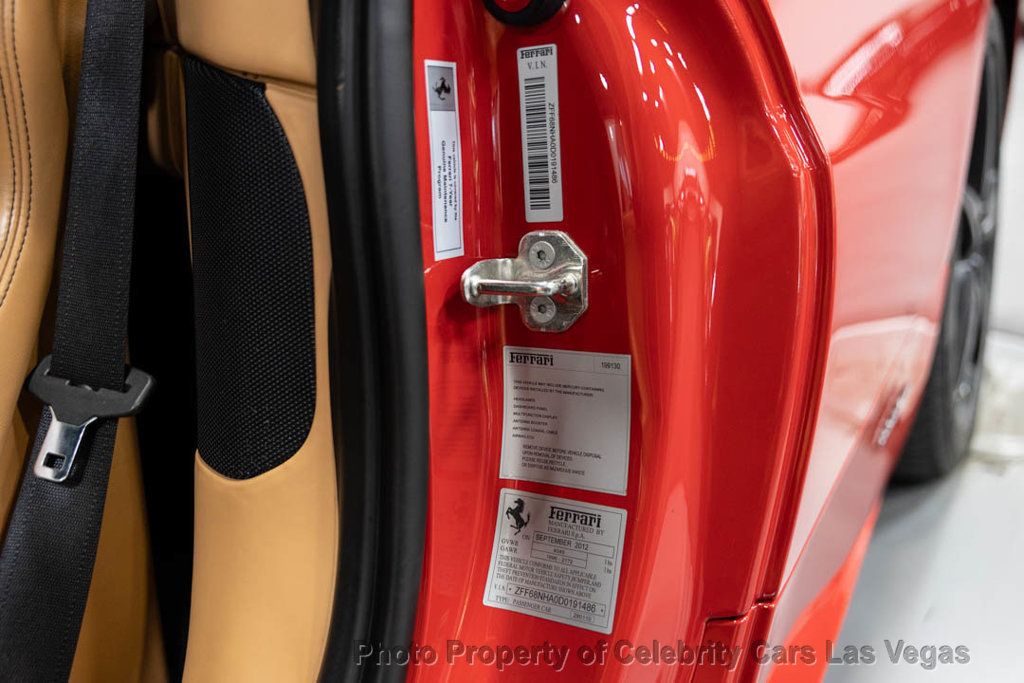 2013 Ferrari 458 Italia 2dr Convertible - 23037118 - 32