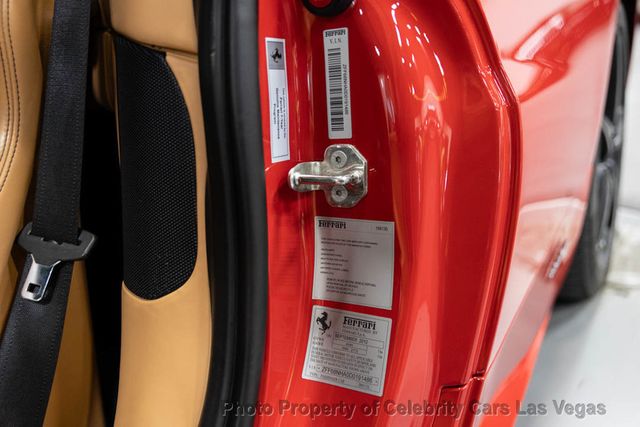 2013 Ferrari 458 Italia 2dr Convertible - 23037118 - 32