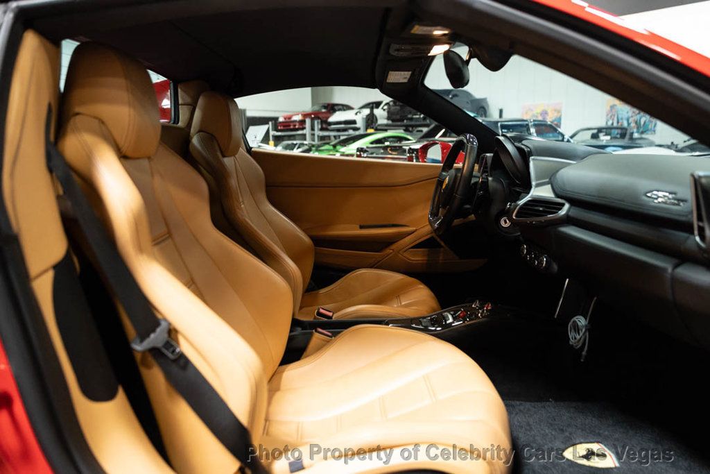 2013 Ferrari 458 Italia 2dr Convertible - 23037118 - 34