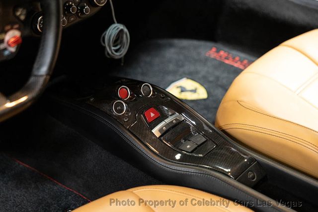 2013 Ferrari 458 Italia 2dr Convertible - 23037118 - 39