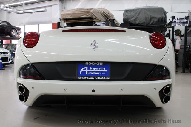 2013 Ferrari California 2dr Convertible - 22329967 - 9