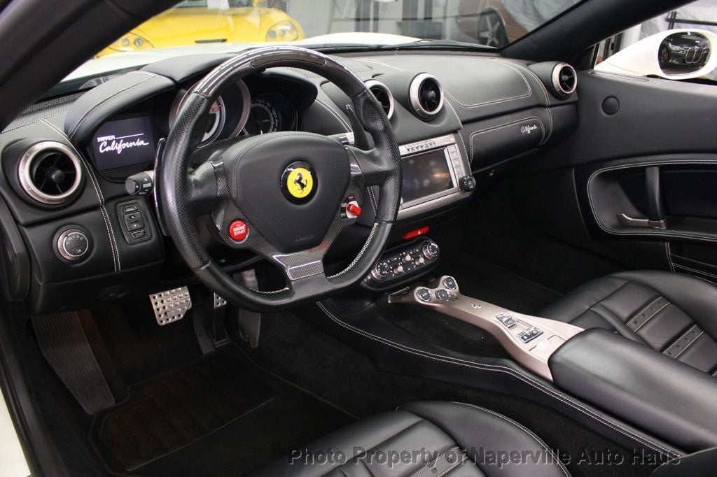 2013 Ferrari California photo 16