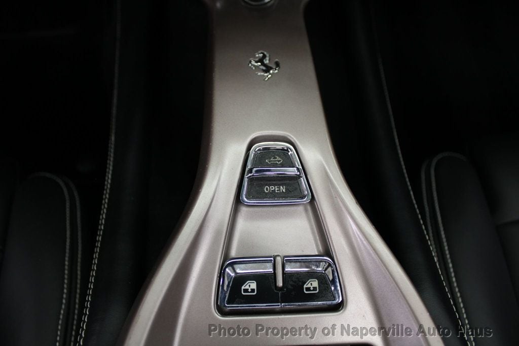 2013 Ferrari California photo 20