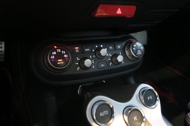 2013 Ferrari California 2dr Convertible - 22855768 - 18