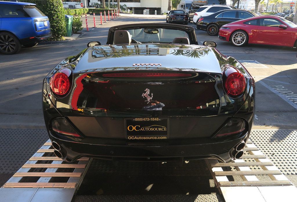 2013 Ferrari California 2dr Convertible - 22855768 - 38