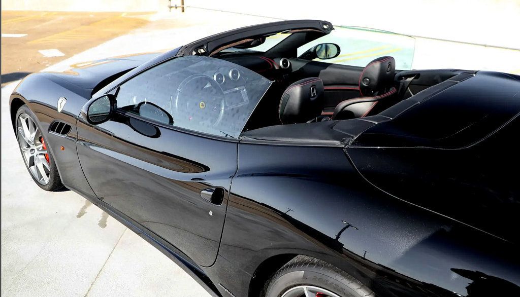 2013 Ferrari California 2dr Convertible - 22855768 - 3