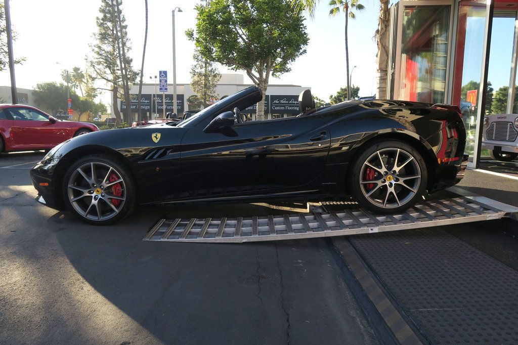 2013 Ferrari California 2dr Convertible - 22855768 - 40