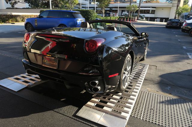 2013 Ferrari California 2dr Convertible - 22855768 - 8
