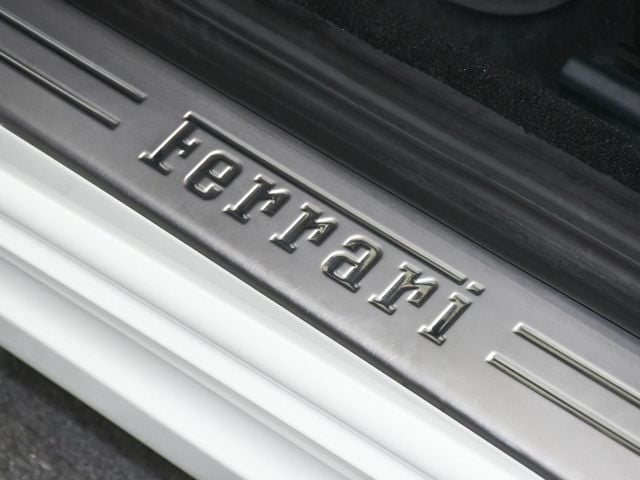 2013 Ferrari California Base - 22954886 - 13