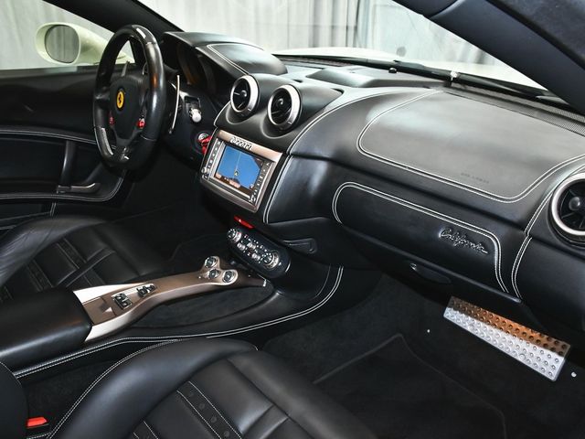 2013 Ferrari California Base - 22954886 - 64