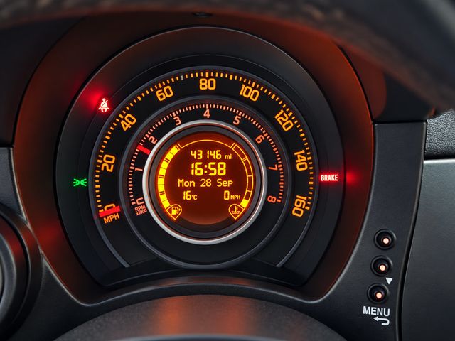 2013 FIAT 500 ABARTH, HATCHBACK, 5-SPD MANUAL, BEATS PREMIUM AUDIO PKG - 23090638 - 5