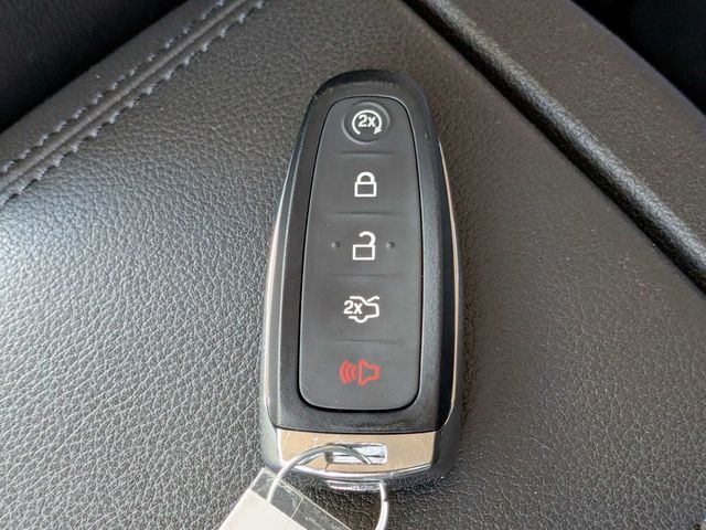 2013 Ford C-Max Energi 5dr Hatchback SEL - 23070996 - 28