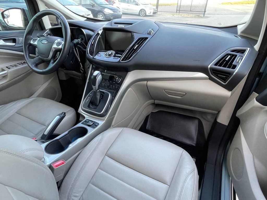 2013 Ford C-Max Hybrid SEL photo 16