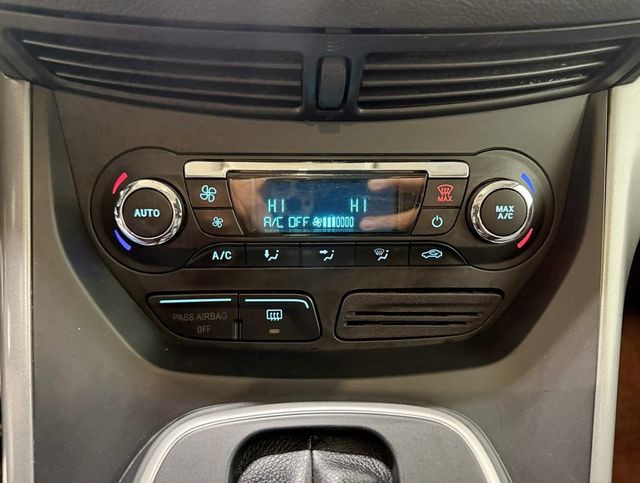 2013 Ford C-Max Hybrid 5dr Hatchback SE - 22939140 - 17