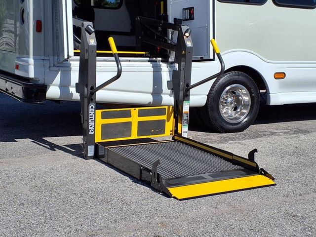 2013 Ford E350 14 Passenger Shuttle Bus w/WHeelchair - 22884537 - 14