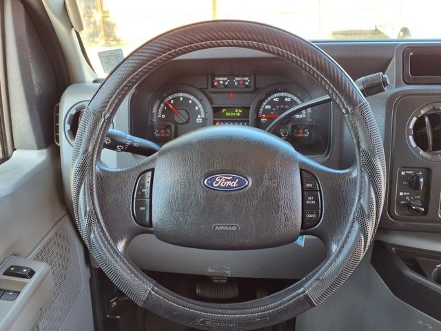 2013 Ford E350 14 Passenger Shuttle Bus w/WHeelchair - 22884537 - 33