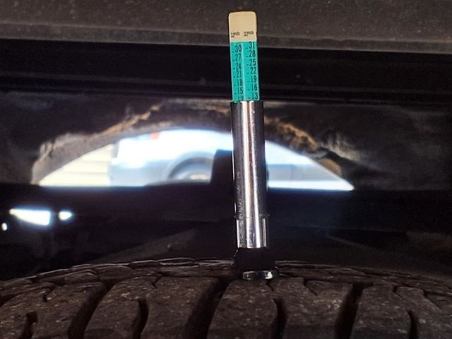 2013 Ford E350 14 Passenger Shuttle Bus w/WHeelchair - 22884537 - 42