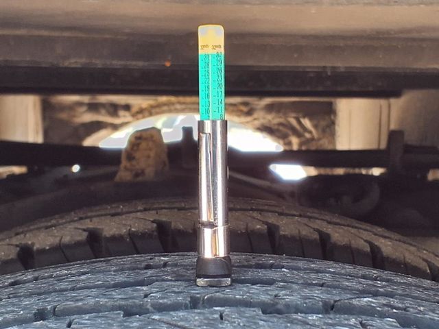 2013 Ford E350 14 Passenger Shuttle Bus w/WHeelchair - 22884537 - 44