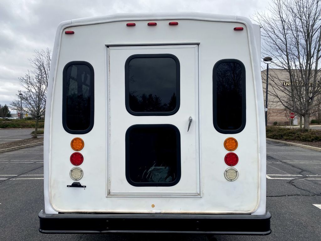 2013 Ford E350 Non-CDL Wheelchair Shuttle Bus For Sale For Adults Seniors Church Medical Transport Handicapped - 22273735 - 8