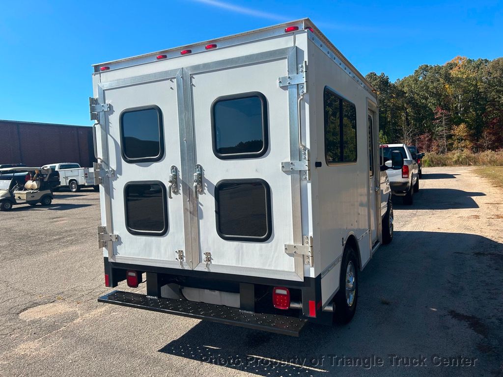 2013 Ford E350HD FOOD TRUCK BALTIMORE DC 18.5 feet long! curbside door! windows both sides! - 22092451 - 3
