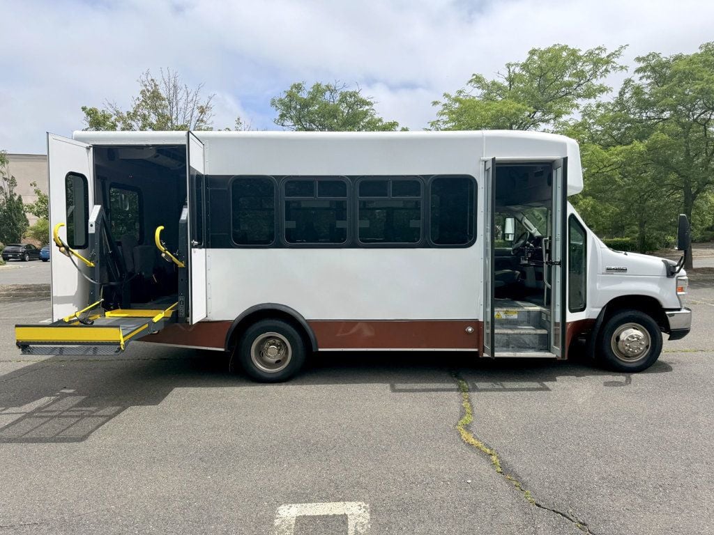 2013 Ford E450 Non-CDL Wheelchair Shuttle Bus For Sale For Adults Church Senior & Handicapped Transport - 22528635 - 13