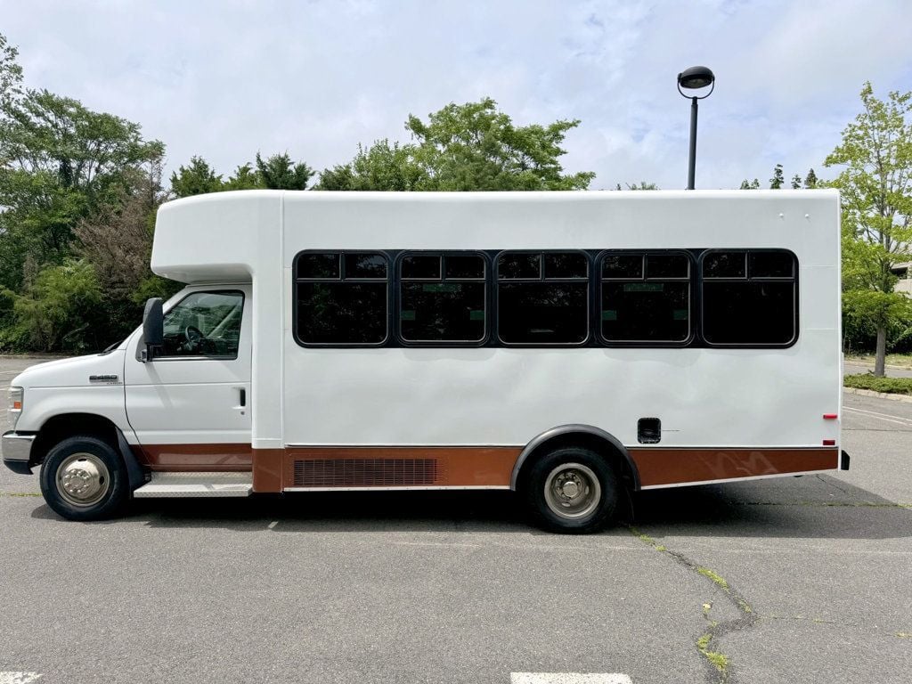 2013 Ford E450 Non-CDL Wheelchair Shuttle Bus For Sale For Adults Church Senior & Handicapped Transport - 22528635 - 3