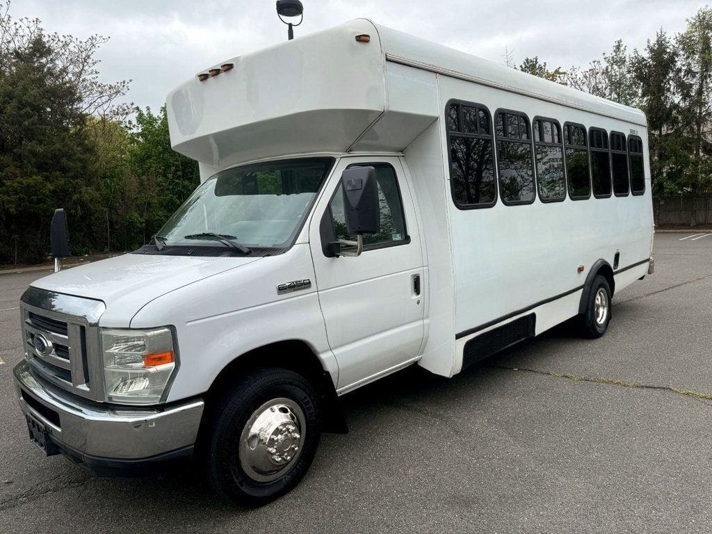 2013 Ford E450 Wheelchair Shuttle Bus For Sale For Adults Medical Transport Mobility ADA Handicapped - 22402521 - 2