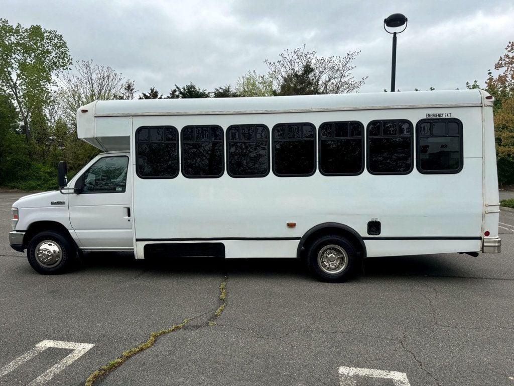 2013 Ford E450 Wheelchair Shuttle Bus For Sale For Adults Medical Transport Mobility ADA Handicapped - 22402521 - 3