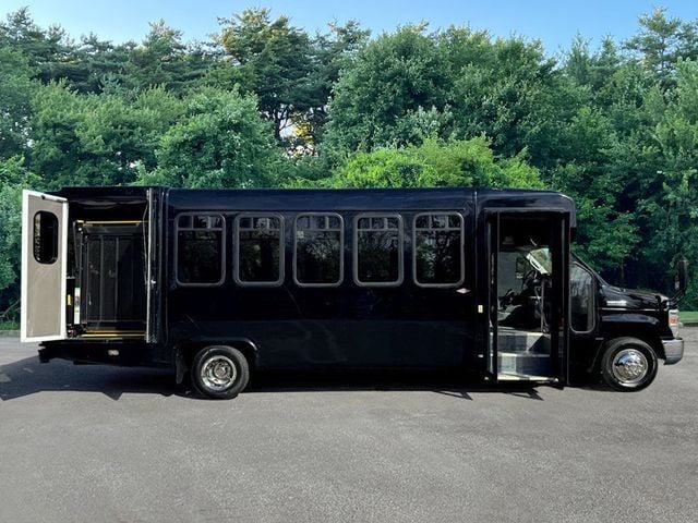 2013 Ford E450 Wheelchair Shuttle Bus Only 23k Miles! For Churches Seniors Handicapped & Limo Conversion - 22580974 - 14