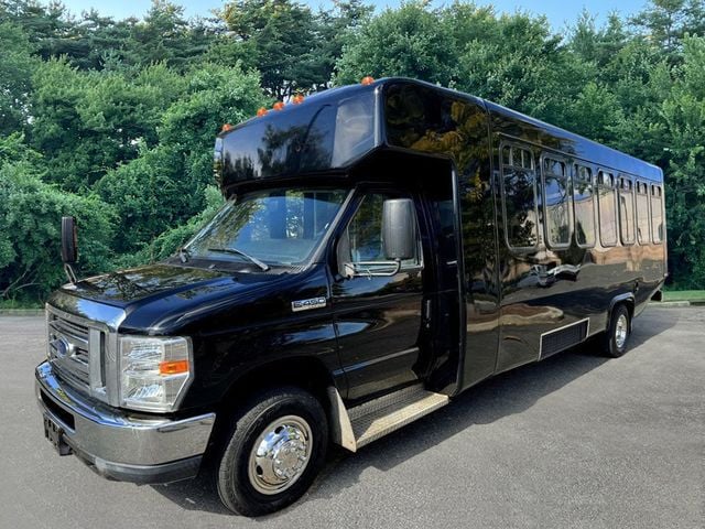 2013 Ford E450 Wheelchair Shuttle Bus Only 23k Miles! For Churches Seniors Handicapped & Limo Conversion - 22580974 - 2