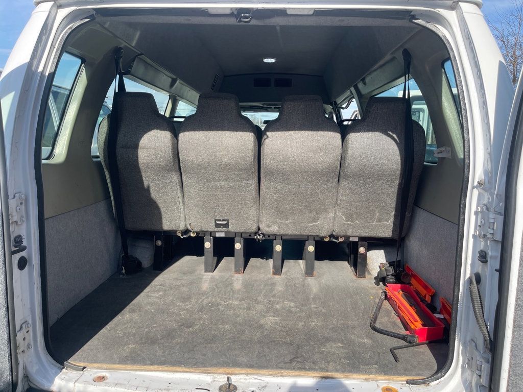2013 Ford Econoline Cargo Van E-150 Ext Commercial - 22966443 - 9