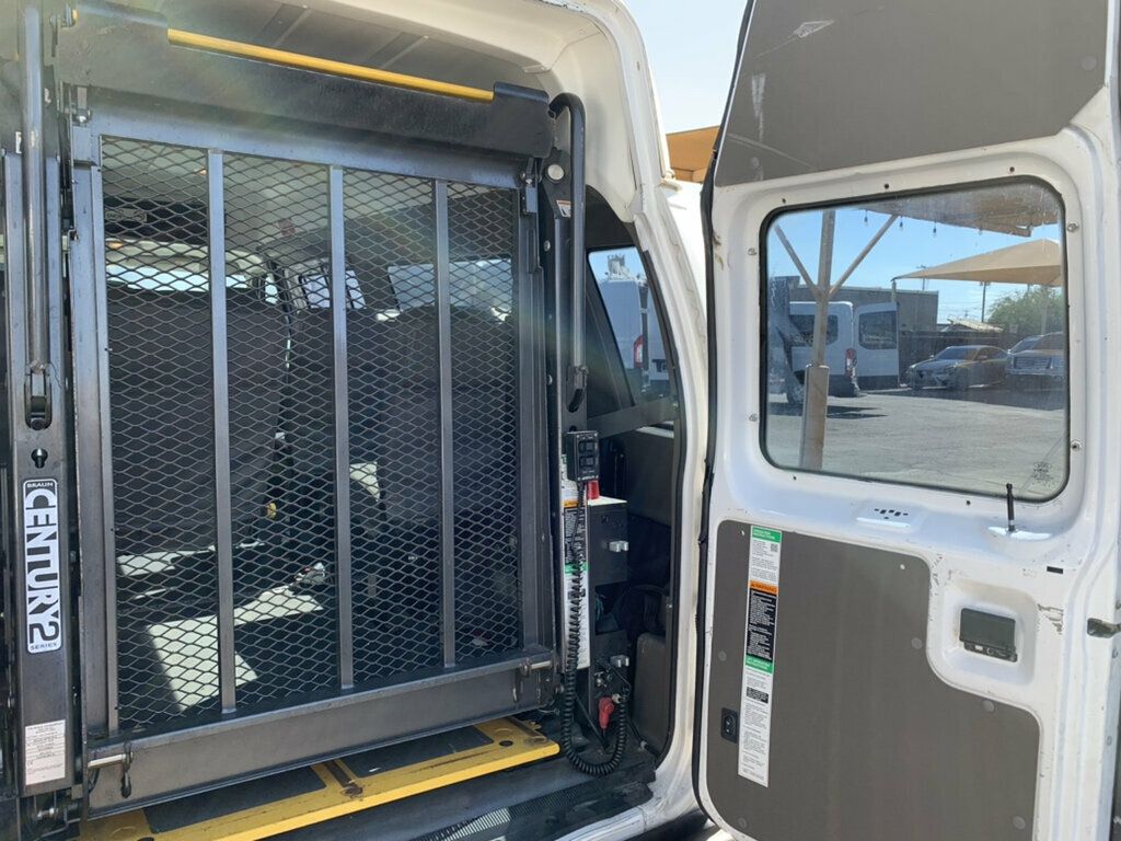 2013 Ford Econoline Cargo Van E-250 Ext Recreational WHEELCHAIR ACCESSIBLE HANDICAP 1-OWNER LOW MILES!! - 23068117 - 68